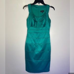 Signature by Sangria Green Cocktail dress. Size 4.